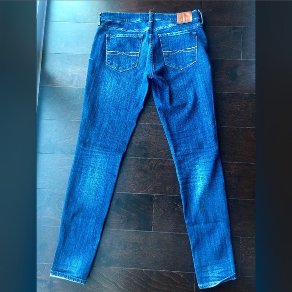 Lucky Brand Women’s Jeans - Picture 2 of 2